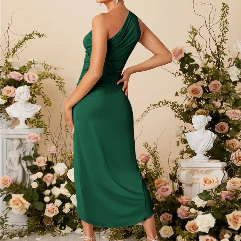 One should bridesmaids dress - Picture 2 of 6